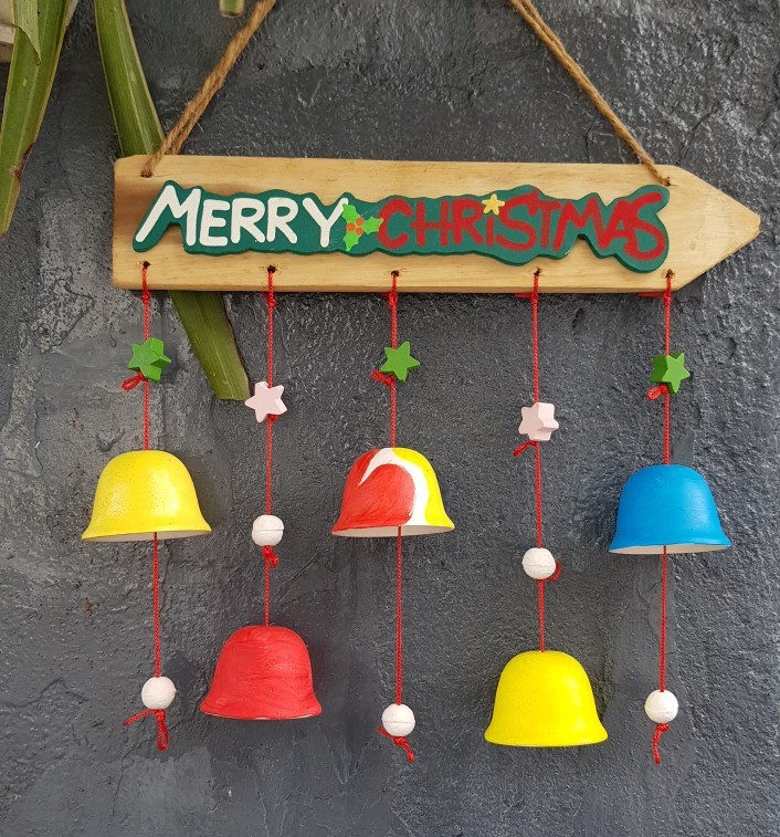 Bảng trang trí, bảng chuông Merry Christmas dùng để trang trí, decor không gian tiệc Giáng sinh, Noel, hàng handmade. Giao từ HCM