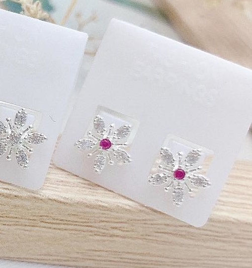 Bông tai bạc nụ hoa xinh chất liệu bạc s925 MS038