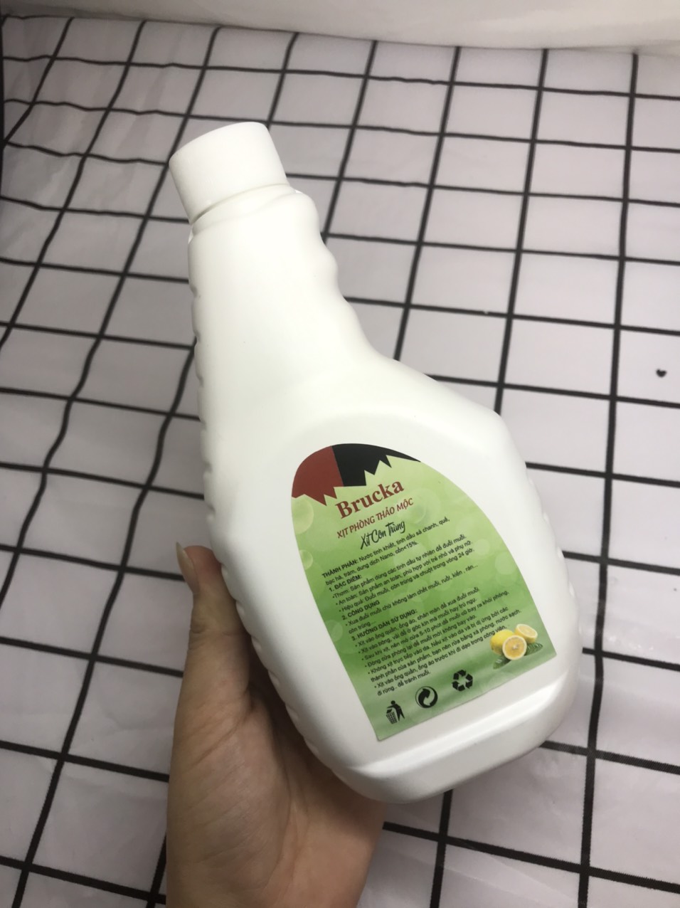 Xịt phòng thảo mộc, chế phẩm đuổi muỗi, kiến và gián 500ml