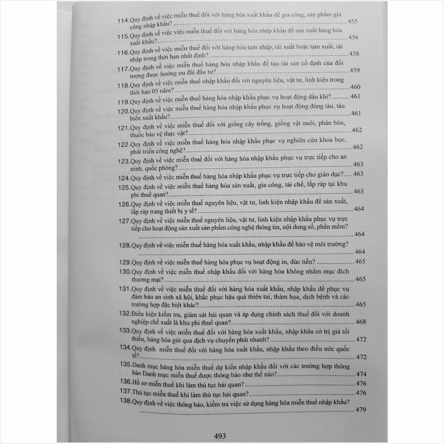 Sách Nghiệp Vụ Xuất Nhập Khẩu – 150 Câu Hỏi Đáp về Nghiệp Vụ Khai Báo Hải Quan, Thuế Xuất Khẩu, Nhập Khẩu và Quy Tắc Xuất Xứ Hàng Hóa - V2322D