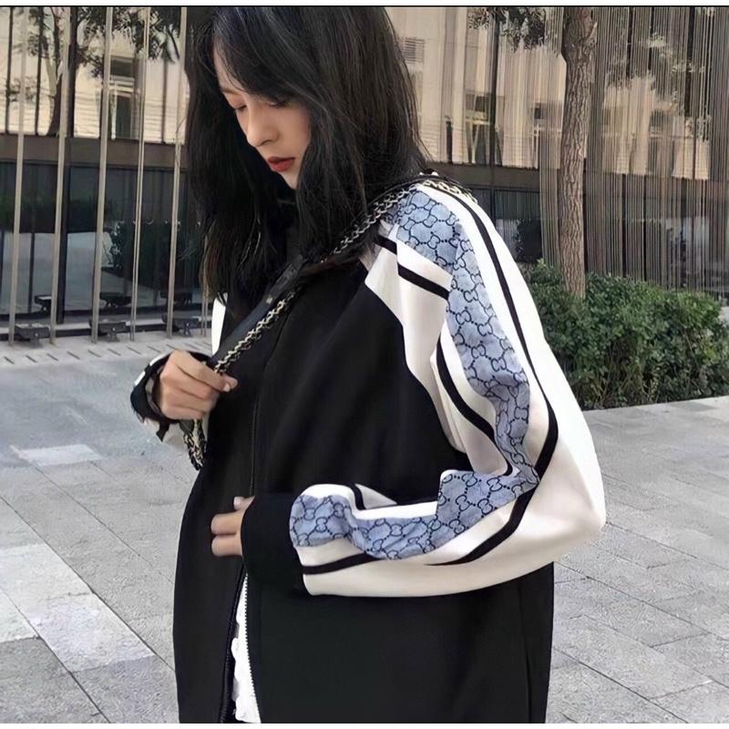 Áo jacket phối tay hoạ tiết xxx