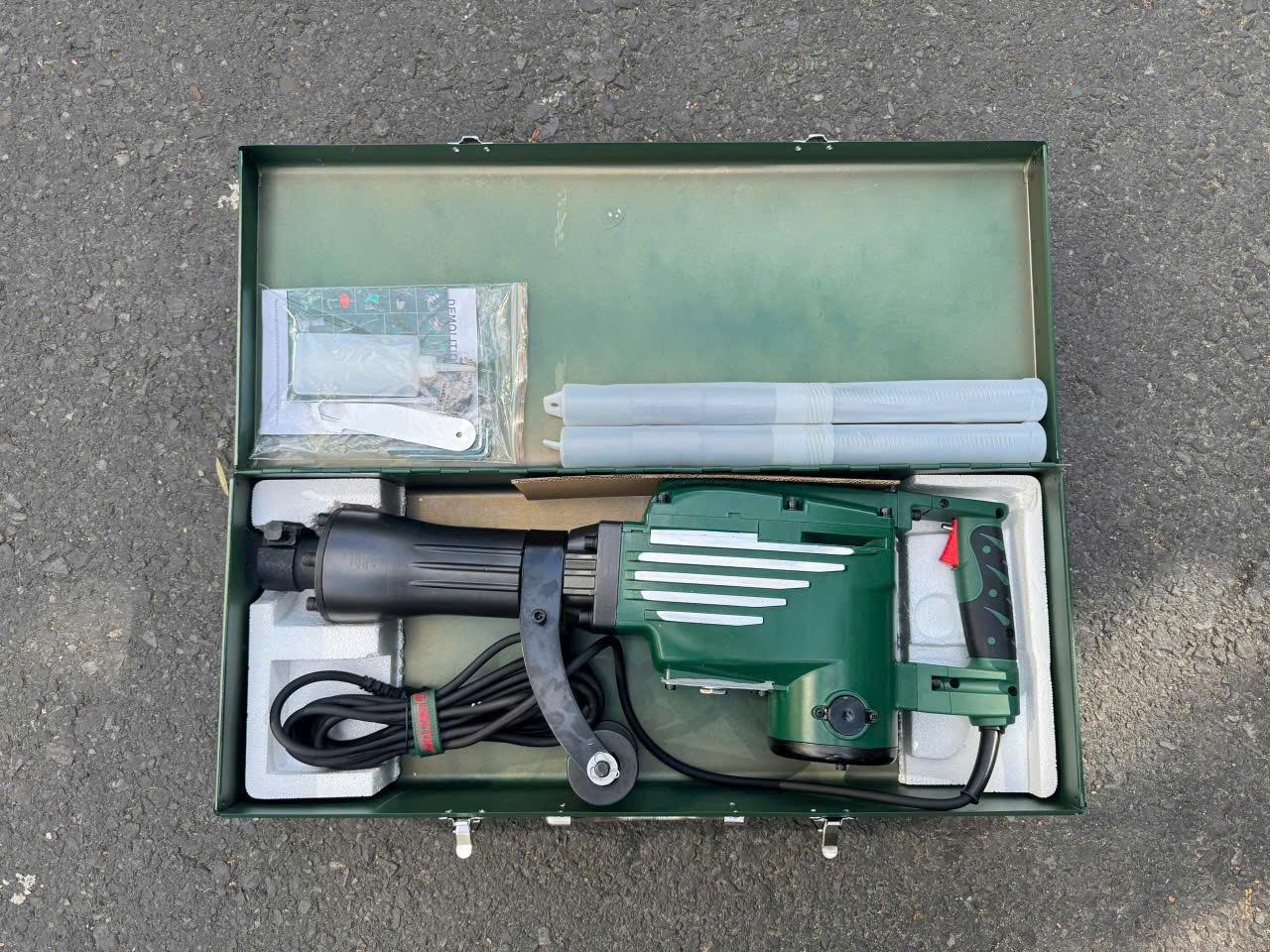 MÁY ĐỤC BÊ TÔNG 30MM 2400W LỰC ĐẬP KHỦNG 65J DK-DH6502 DEKTON - HÀNG CHÍNH HÃNG