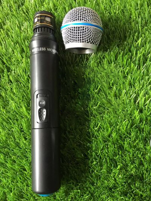 Micro không dây Shure U830 - Mic karaoke gia đình, sân khấu - Độ nhạy cao, bắt sóng xa, chống hú rít - Thiết kế sang trọng, bắt mắt -  Dễ dàng phối ghép với các thiết bị âm thanh khác - Hàng nhập khẩu loại I