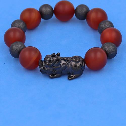 Chuỗi đeo tay Tỳ Hưu inox charm Thạch Anh Đỏ Mờ Size 16 ly phối 6 bi - hợp mệnh Hỏa, mệnh Thổ - Chuỗi size XXL