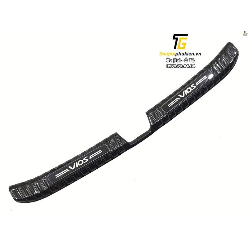 Combo ỐP BẬC CỐP VÀ BẬC CỬA xe Toyota Corolla Cross vân Carbon