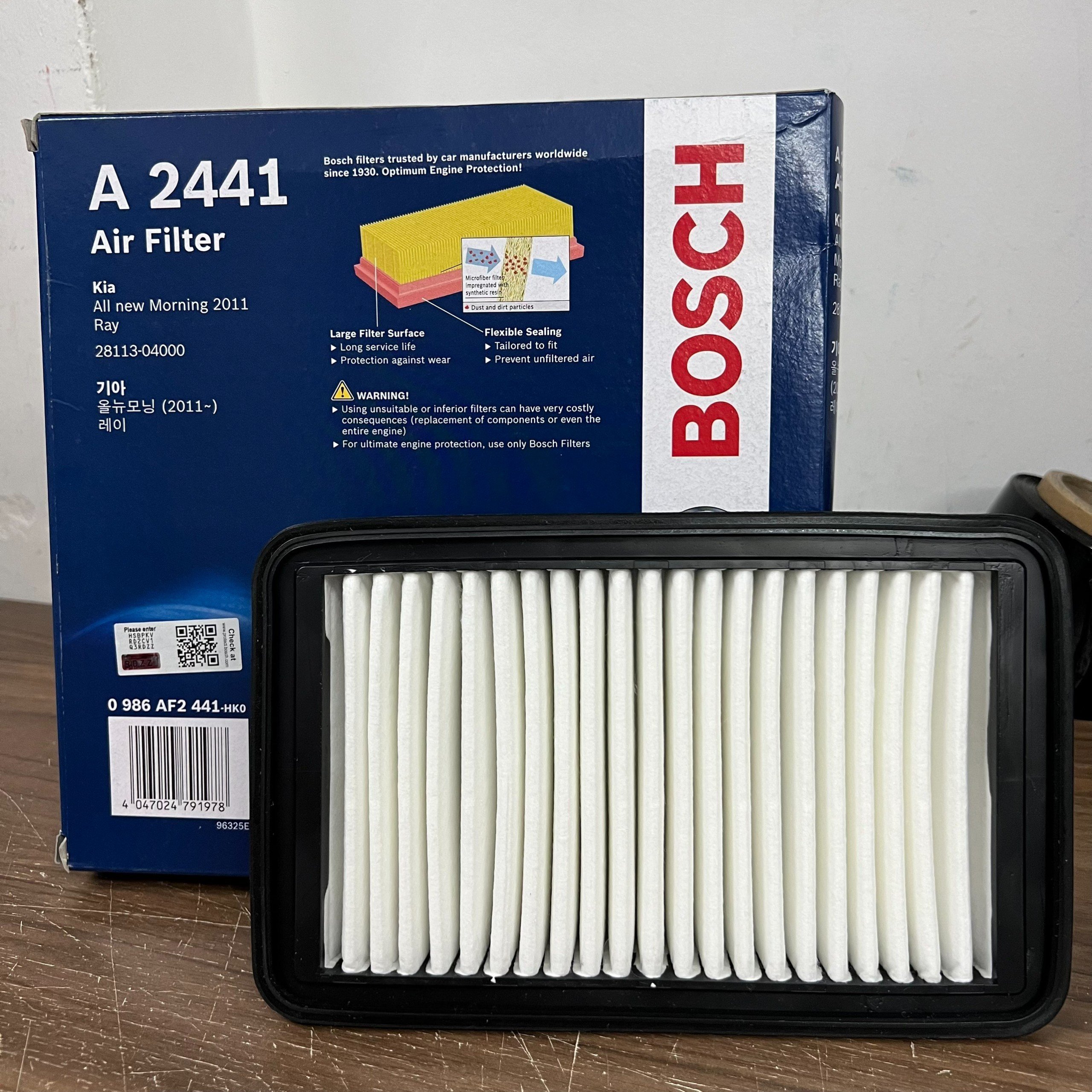 Lọc Gió Động Cơ BOSCH A2441 cho xe Kia Morning , Made in Korea