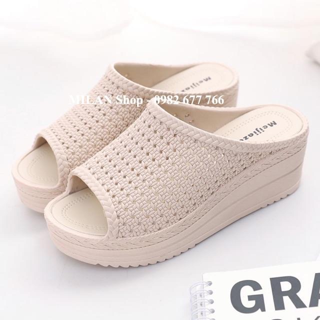 Dép cao gót đế xuồng hot hòn họt