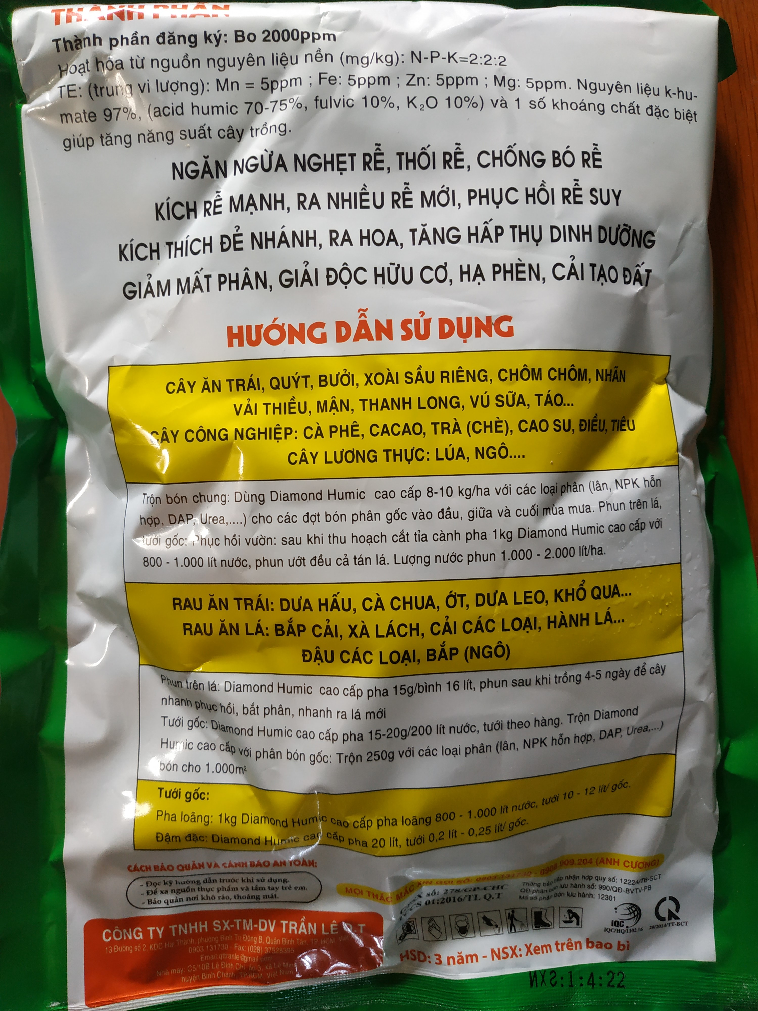 Phân bón vi lượng VUA RA RỄ - PHỤC HỒI CÂY Diamond Humic - gói 1 kg