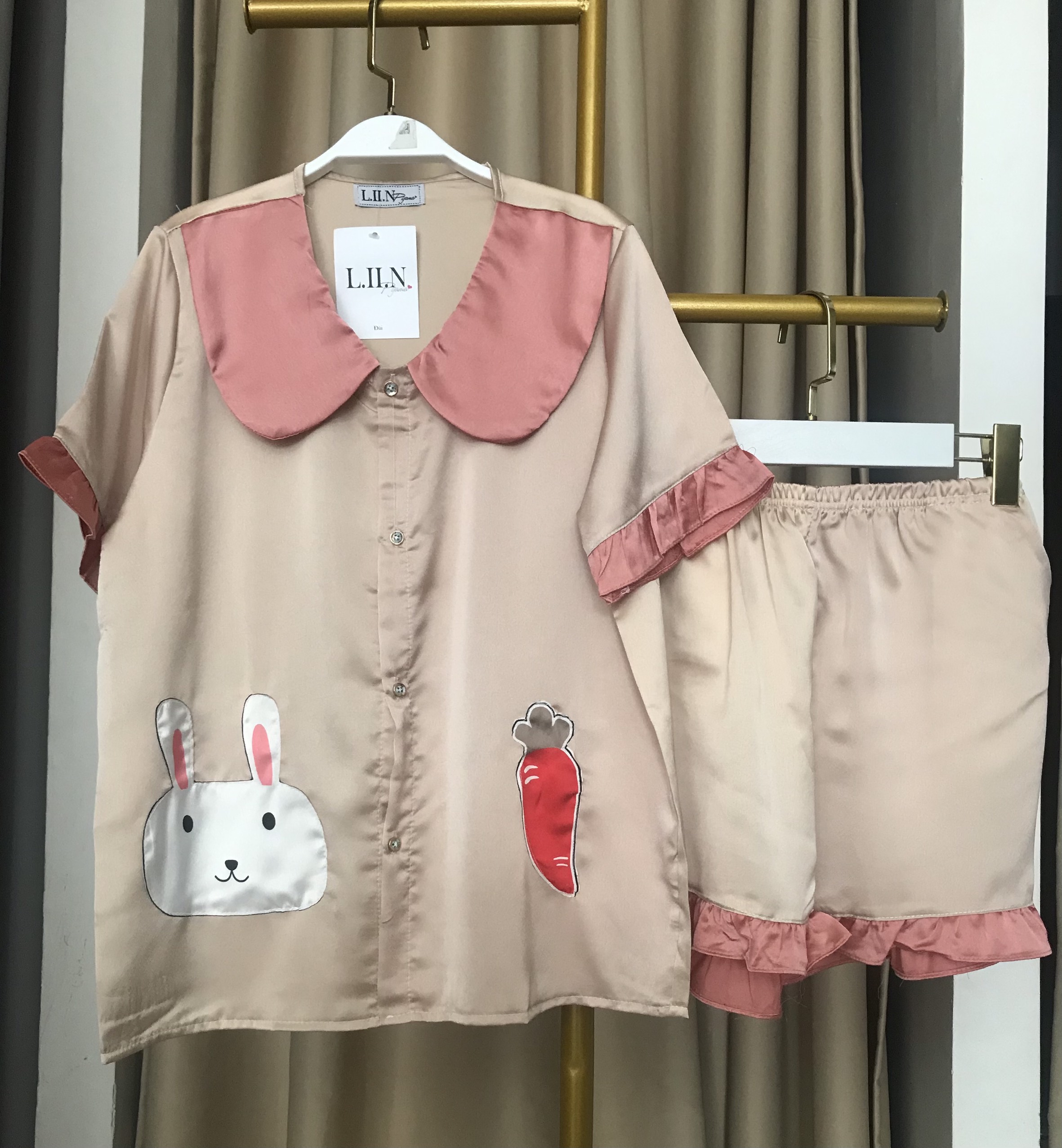 Bộ ngủ cộc tay, bộ ngủ chất lụa mát,không ra màu V017