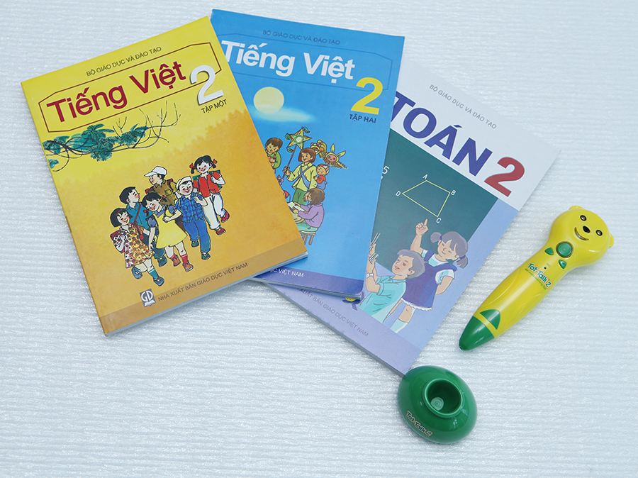 Bút Chấm Đọc Tot-Talk 2 - Bé Tập Kể Truyện Tiếng Anh (Bé 7 tuổi) - P04