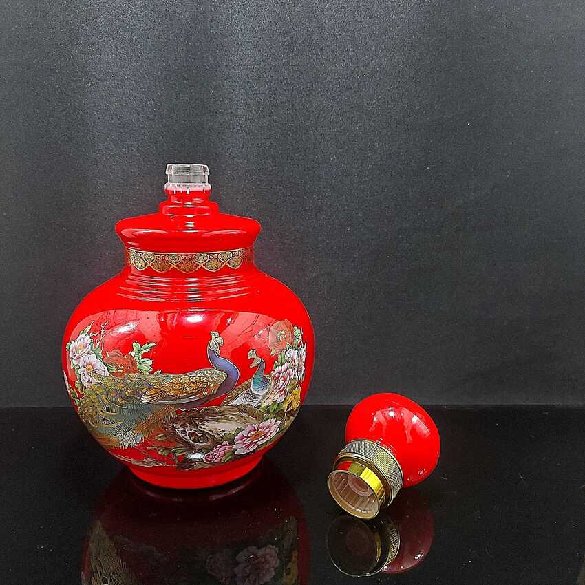 Bình Đựng Rượu Thủy Tinh 1500ml cao cấp mẫu bầu tròn màu sơn đỏ may mắn, hoa văn công phụng – Vỏ Chai Rượu Đẹp chưng bàn ăn sang trọng
