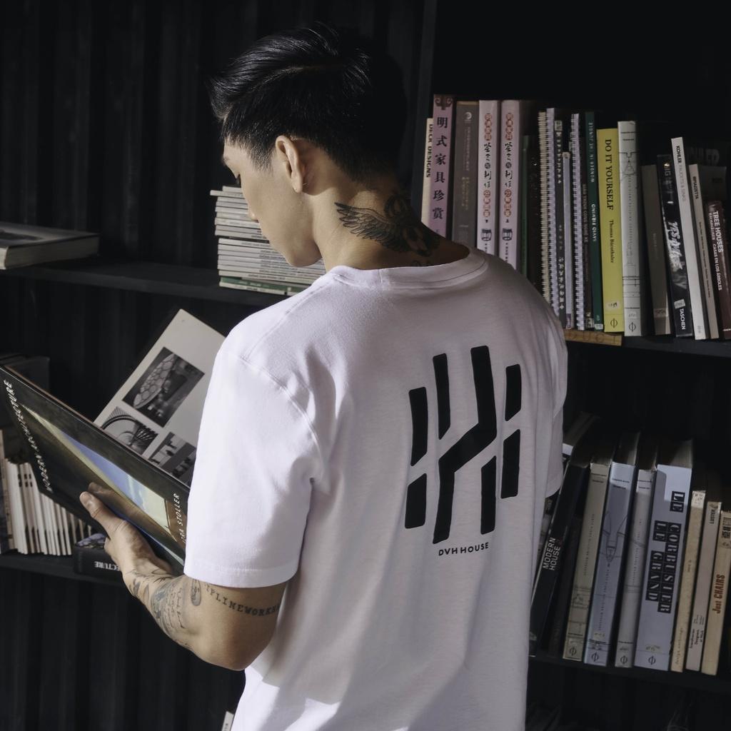 Áo thun cộc tay nam nữ DVH HOUSE - T SHIRT ĐEN TRẮNG by Đoàn Văn Hậu