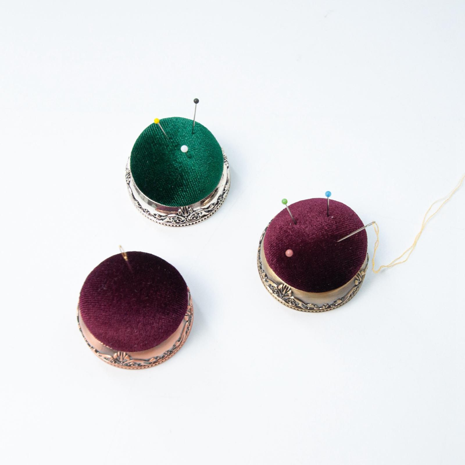 Needlework Pin Cushion Sewing Needlework Pin Cushion with Sewing Pins Sewing DIY Handcraft Tool Jewelry Round Pin Cushion Pillow Pin Cushion