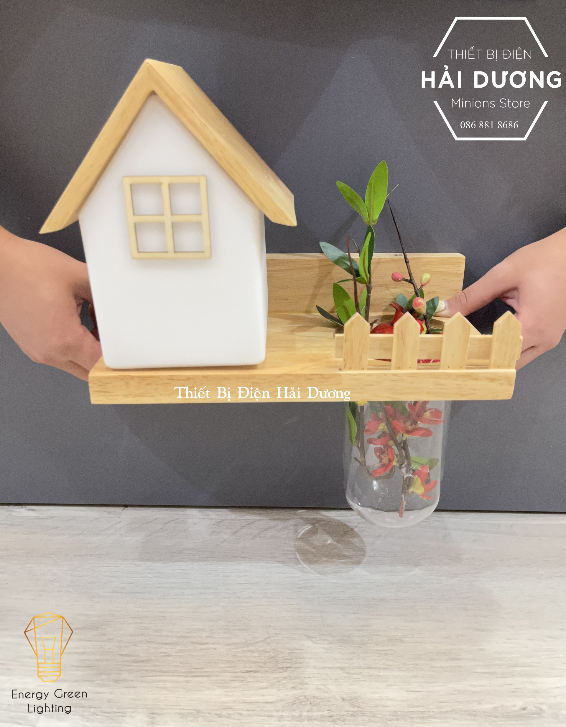 Đèn Tường Kệ Gỗ Chao Thủy Tinh Hình Ngôi Nhà Hiện Đại DT-2732 - Trang Trí Căn Phòng - Đã Bao Gồm Bóng LED