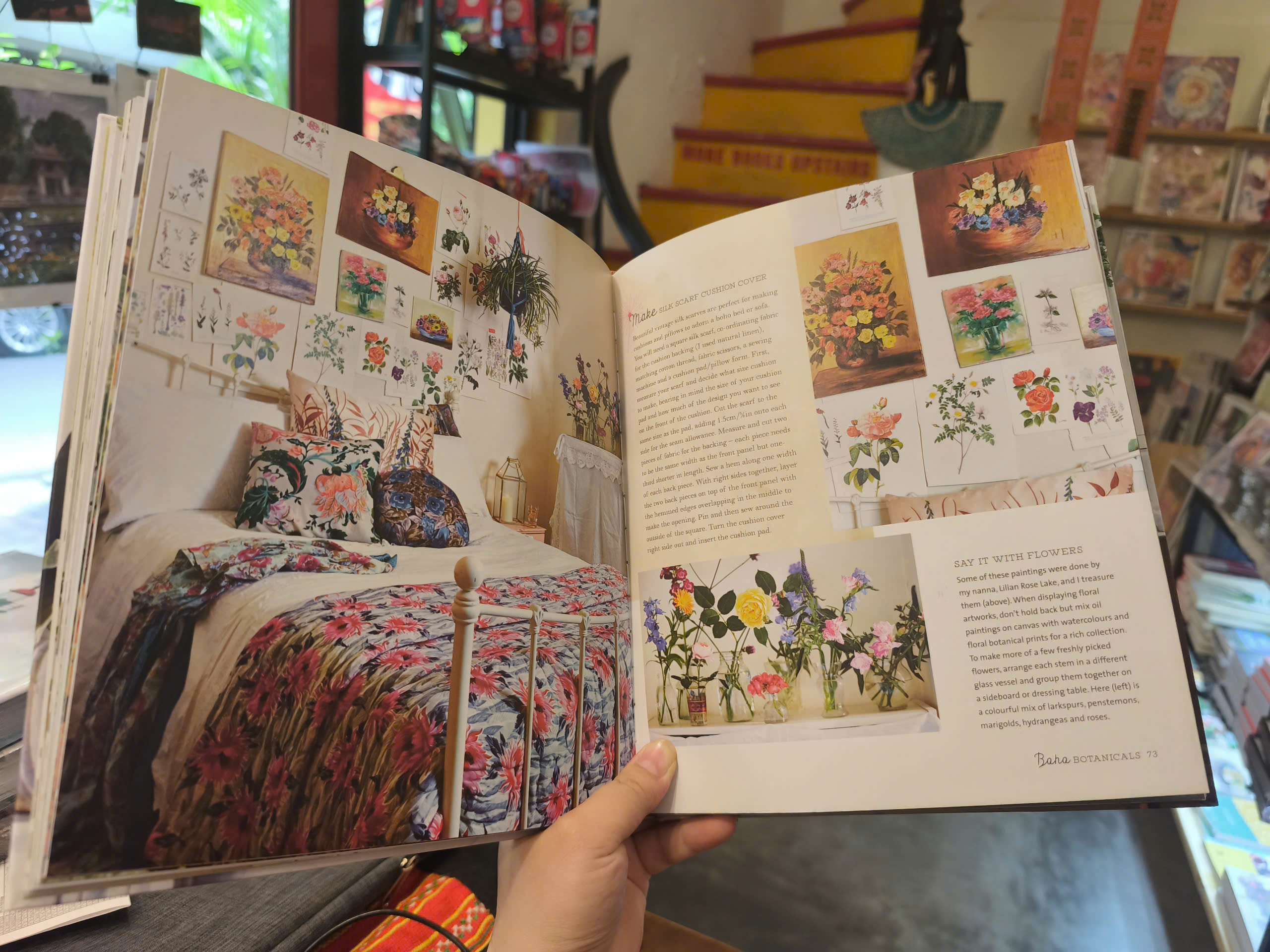 Sách - Botanical Style: Inspirational Decorating with Nature, Plants &amp; Florals by Selina Lake