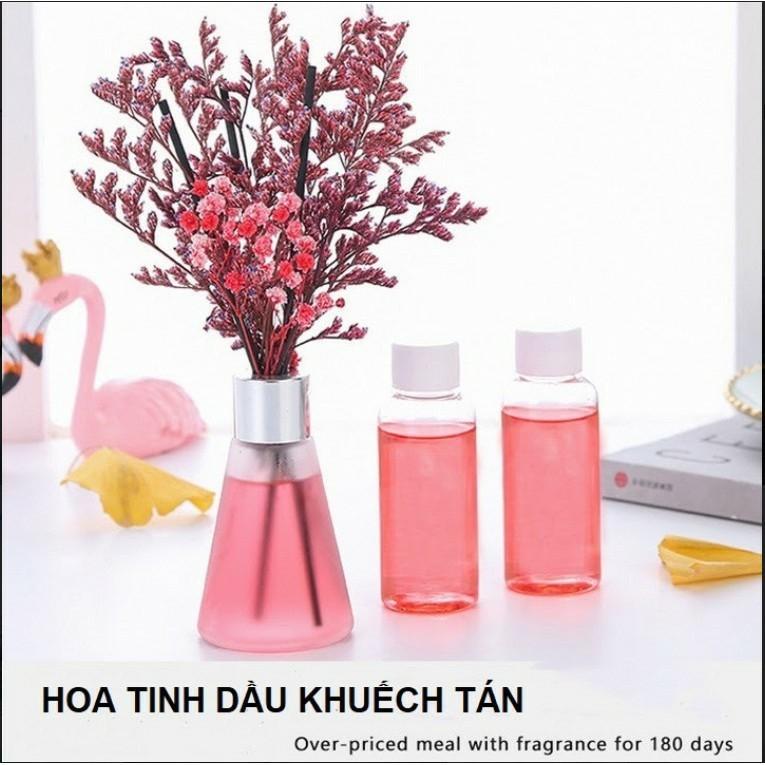 Tinh dầu thơm kèm hoa khô để bàn