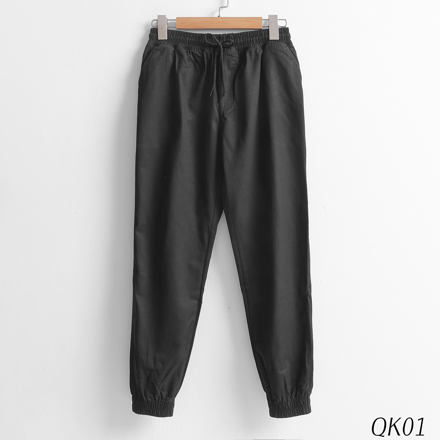 Hình ảnh Quần Jogger KaKi Unisex Trẻ Trung Năng Động,4 Màu Cá Tính Hình ảnh Quần Jogger KaKi Unisex Trẻ Trung Năng Động,4 Màu Cá Tính