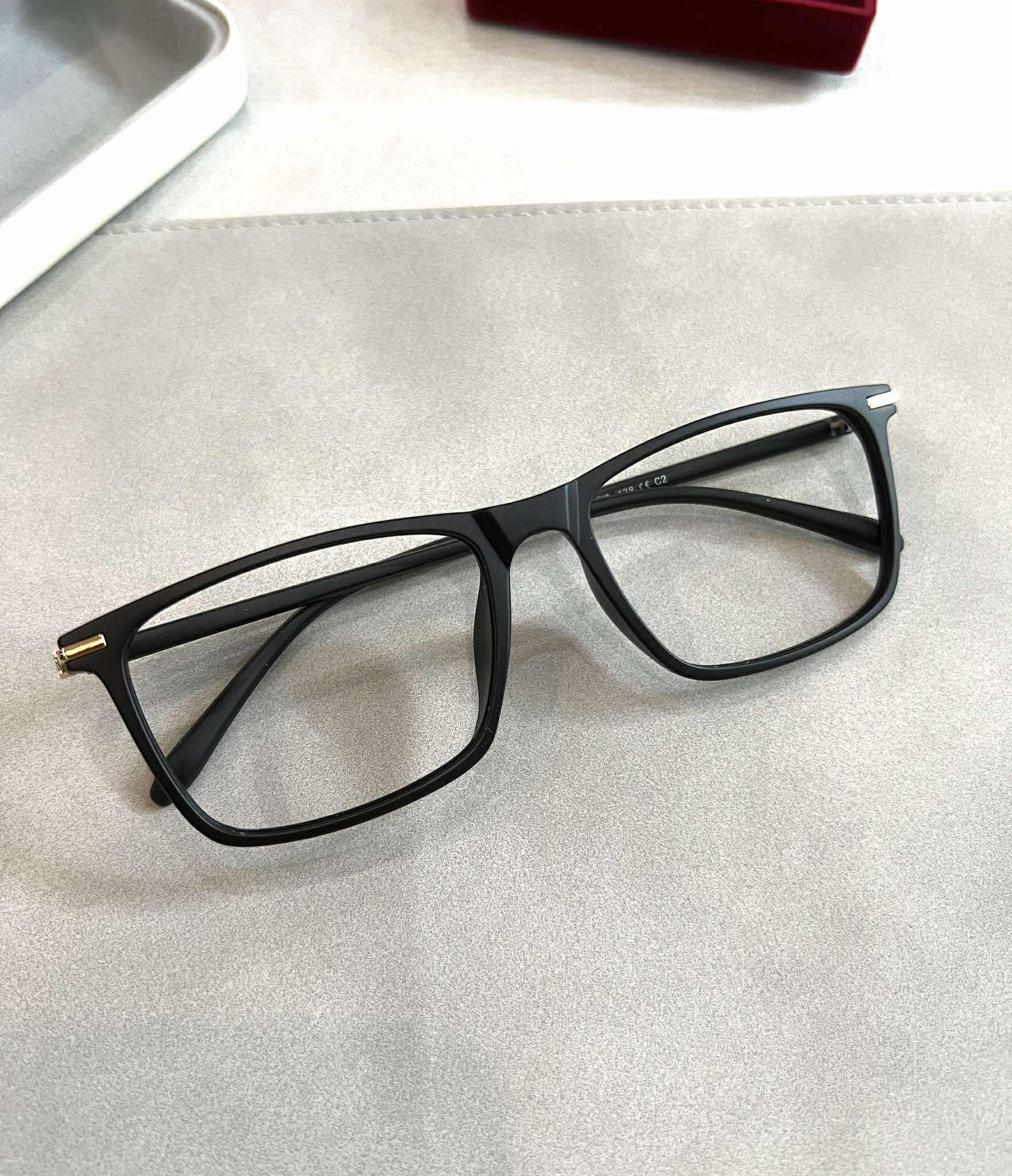 Kính gọng nhựa dẻo Hàn Quốc Mắt vuông to unisex màu đen nhám cho nam nữ