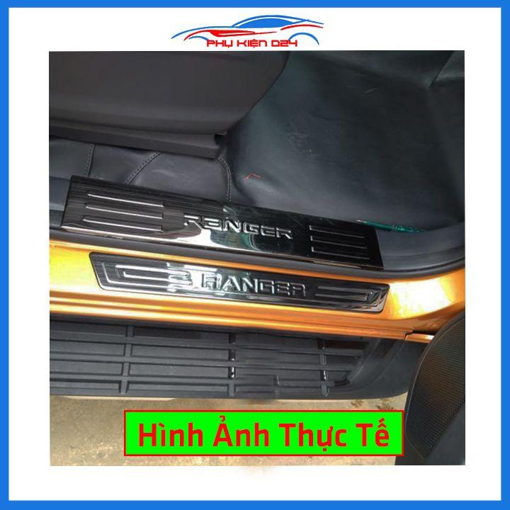 Bộ ốp bậc cửa trong ngoài nẹp bước chân Ranger 2016-2017-2018-2019 vân Titan chống trầy trang trí xe