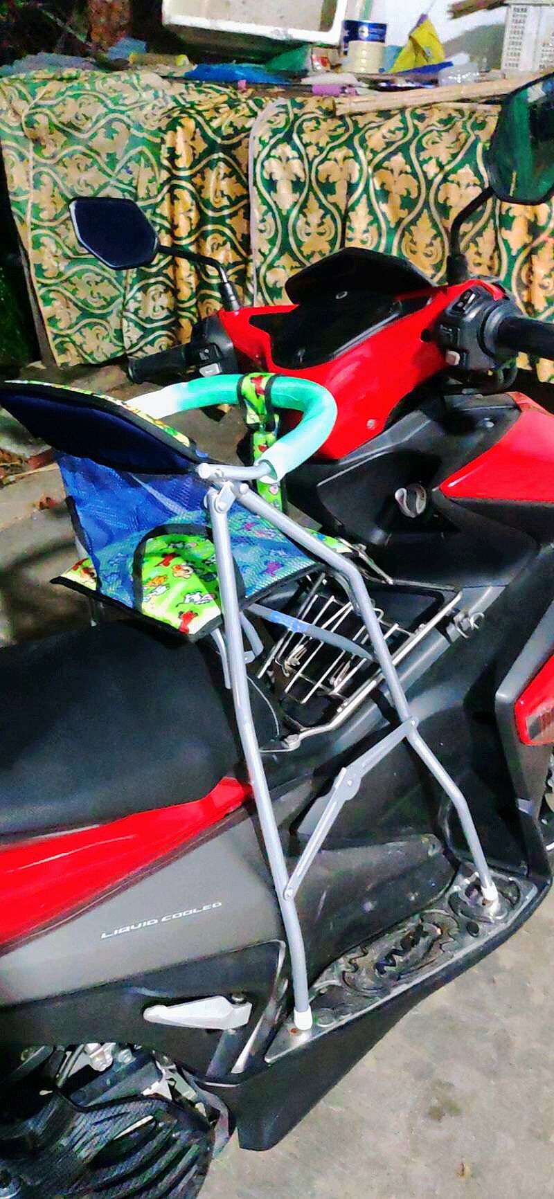 ( Hàng có sẵn ) Ghế ngồi xe máy NVX cho bé, GHẾ GA XẾP SẮT SƠN TĨNH ĐIỆN