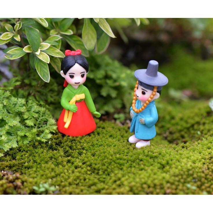 Mô hình đôi vợ chồng mặc trang phục truyền thống Hàn Quốc trang trí nhà búp bê, tiểu cảnh, móc khóa, DIY