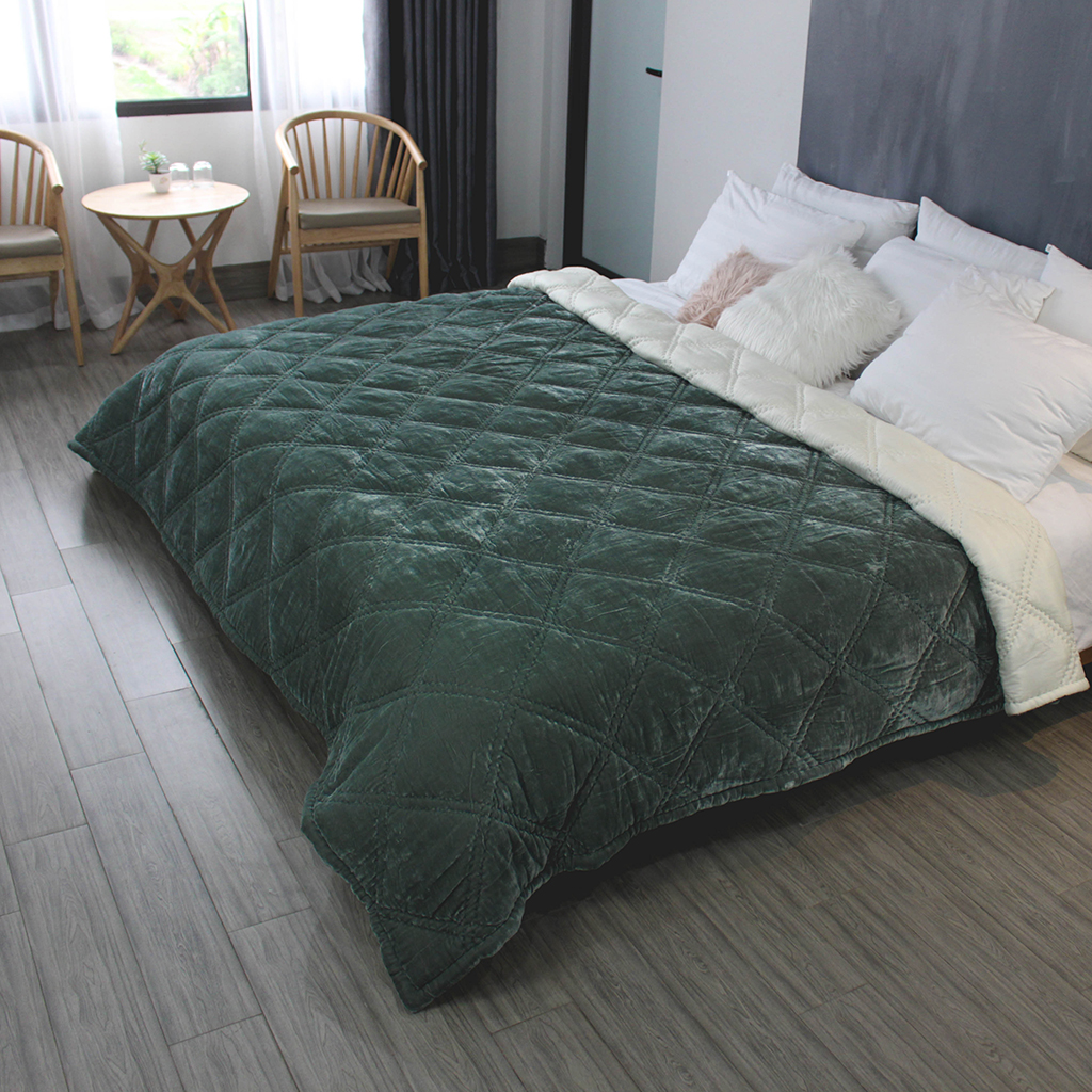 Chăn Nhung Lụa Chần Bông Điều Hòa Cao Cấp Dùng Bốn Mùa - Chăn Khâu Quả Trám Đôi I Silk Velvet Blanket.