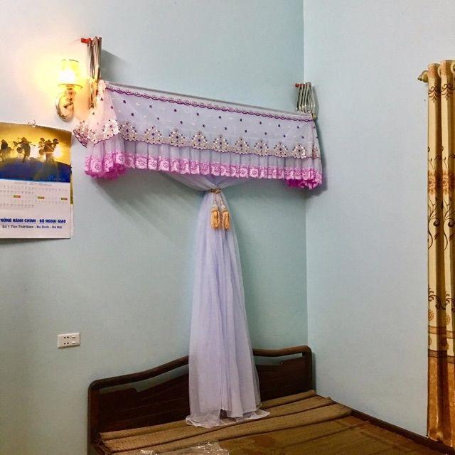 MÀN KHUNG XẾP GỌN TẶNG KÈM NƠ BUỘC Không GỒM KHUNG