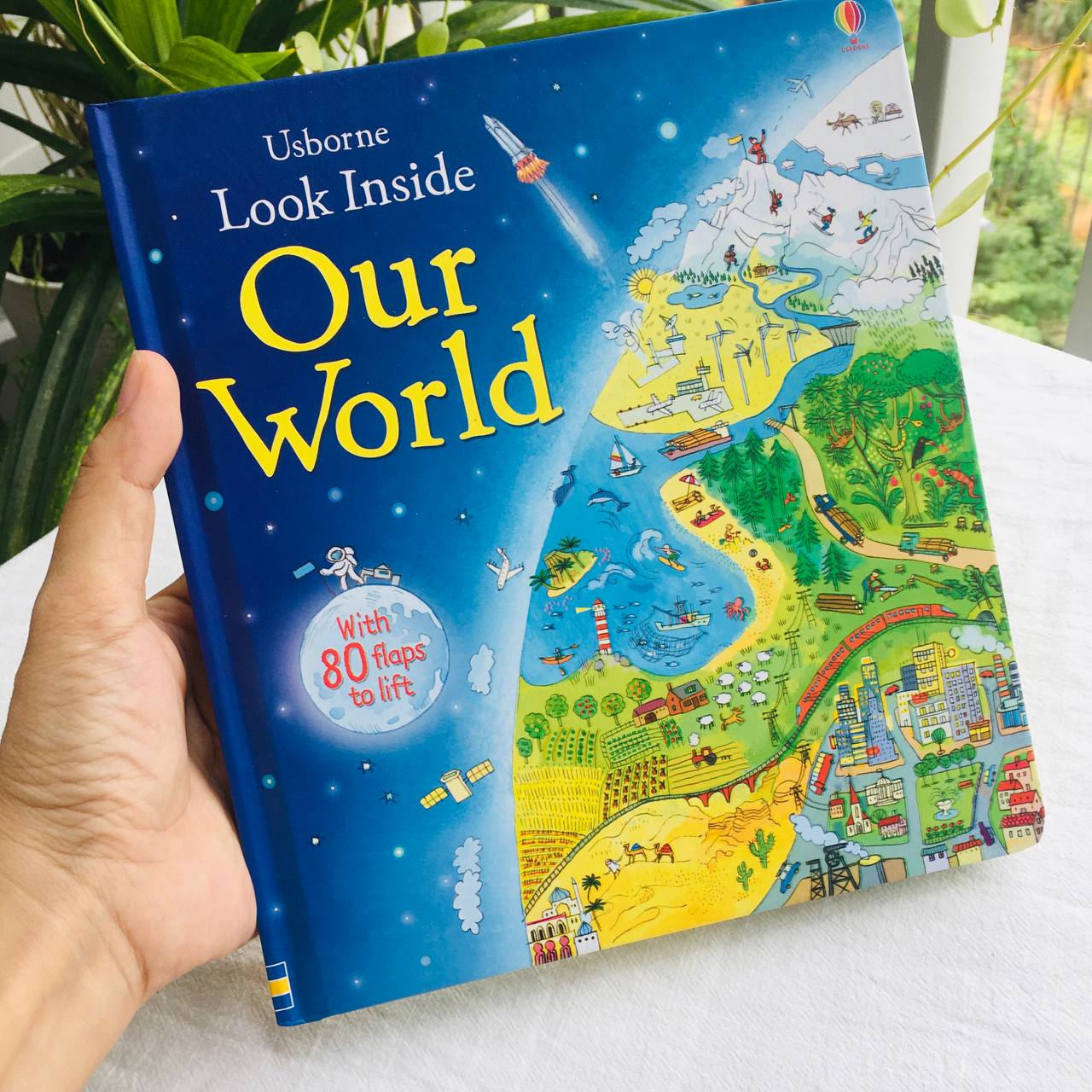 Sách tương tác tiếng Anh - Usborne Look Inside Our World