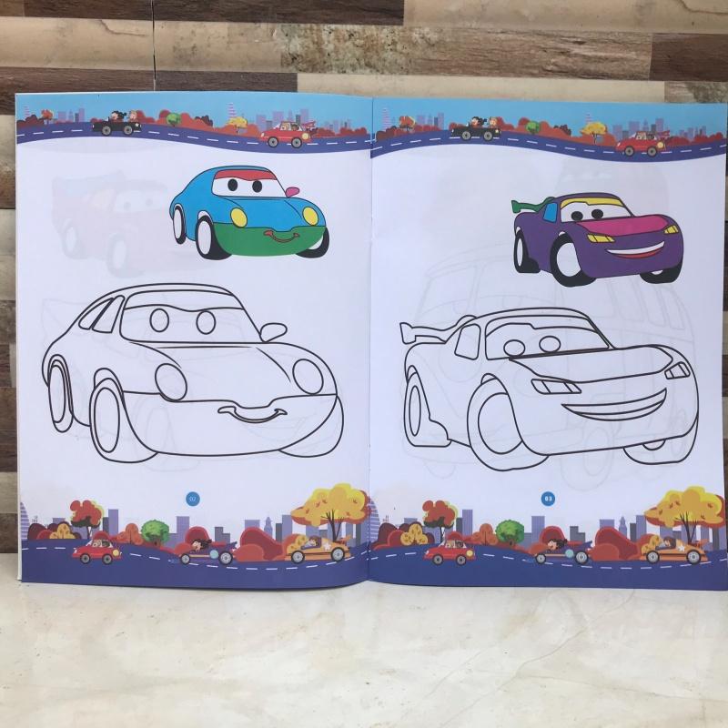 Bé tập tô màu thế giới xe hơi
