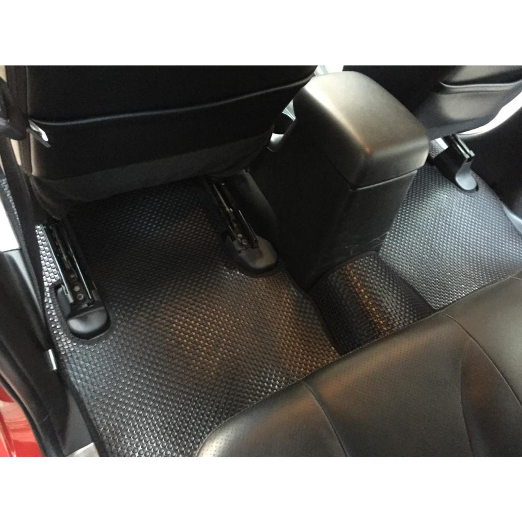 Thảm lót ô tô KATA cho xe Mitsubishi Triton - Khít với sàn, Chống trơn, Không mùi, Không ẩm mốc