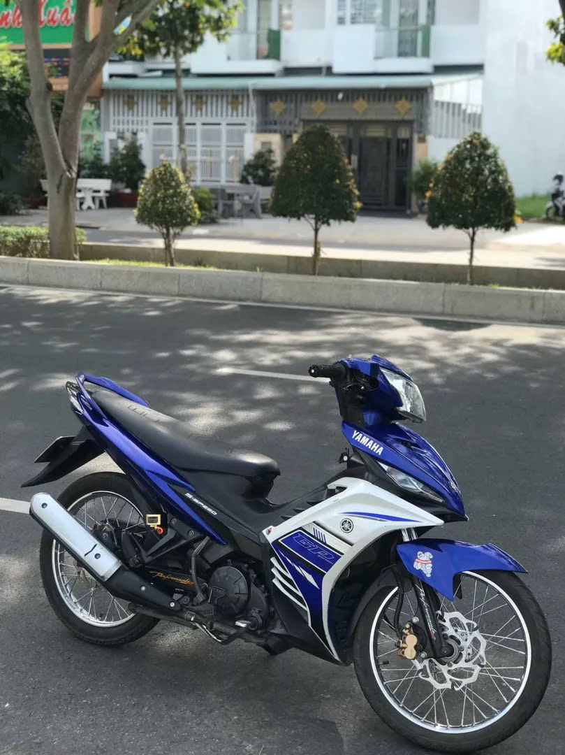 Ốp pô Spark nhựa ABS cao cấp chế gắn xe exciter, sirius, taurus, jupiter