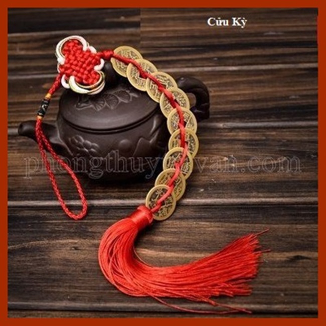 Dây xu màu đỏ - Vật phẩm phong thủy.
