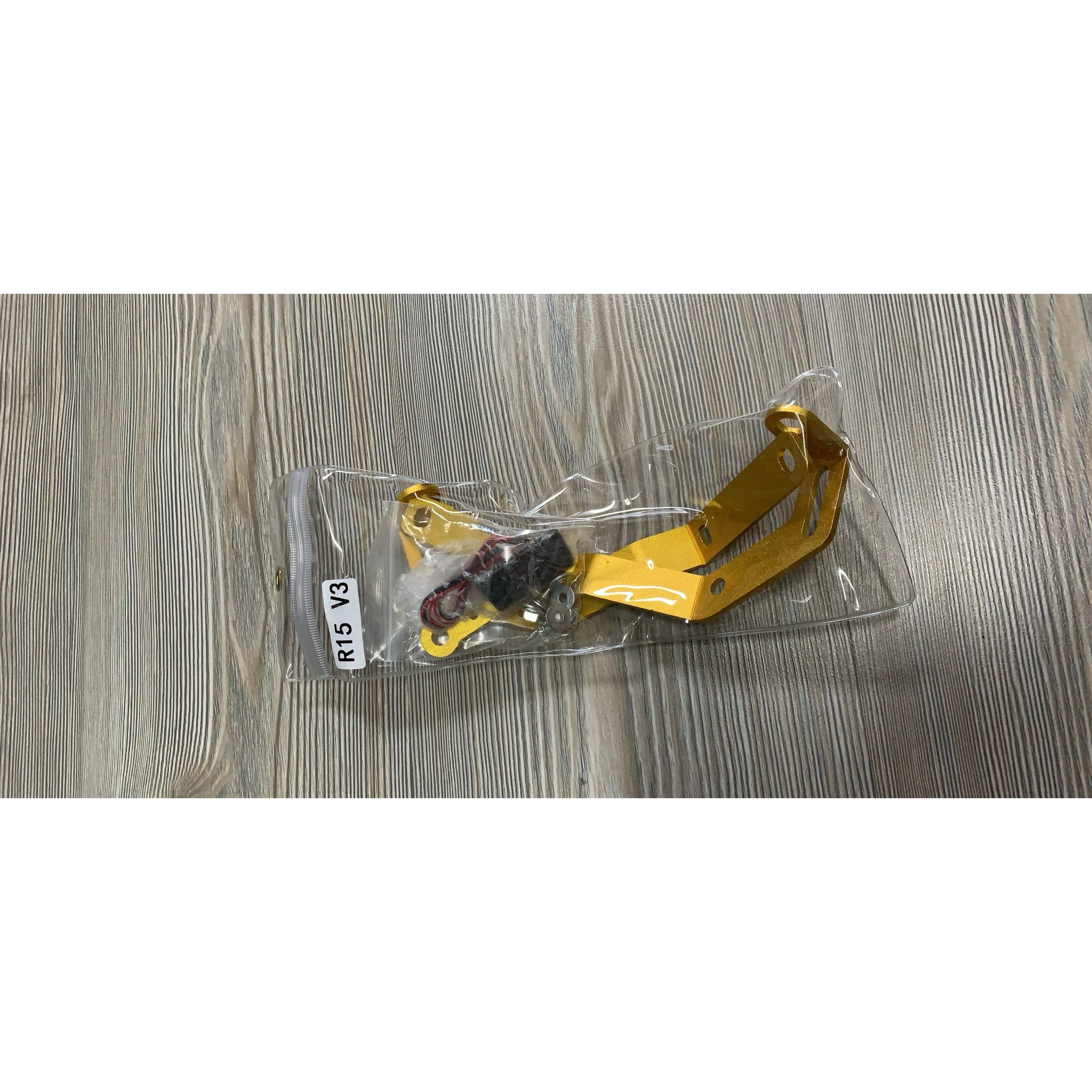 Bát bảng số dành cho xe R15 V3.
