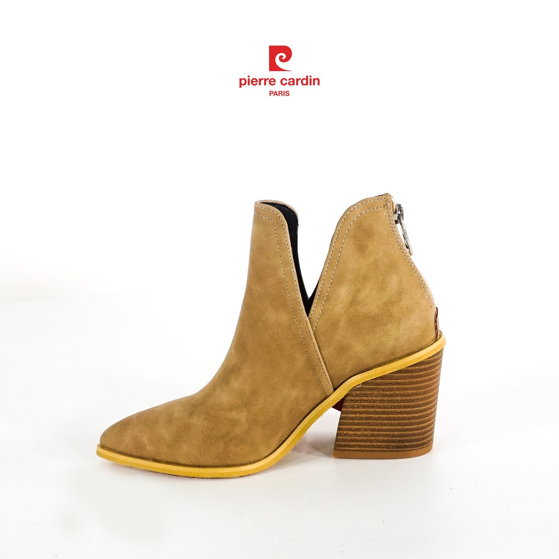 Giày boots nữ thời trang, chất liệu da cao cấp, đế cao 5cm Pierre Cardin PCWFWS 202
