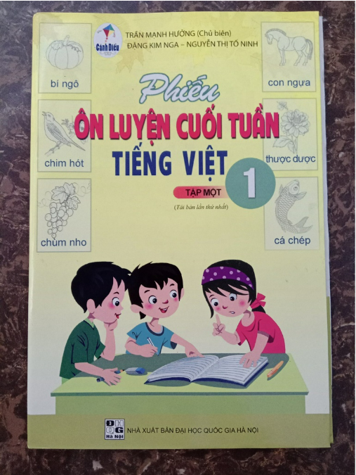 Sách - Phiếu ôn luyện cuối tuần Tiếng Việt 1 Tập 1 ( Cánh diều )