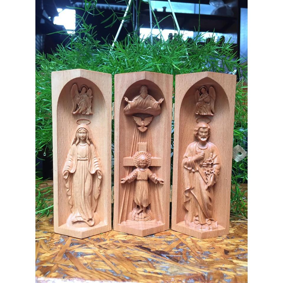 BÀN THỜ CHÚA BA NGÔI