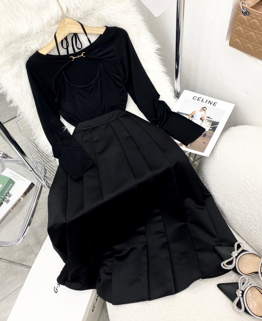 SET ÁO CROPTOP THUN TRƠN TRỄ VAI ÁO YẾM DÂY TAY DÀI+ CHÂN VÁY DÀI SUÔNG XẾP LY NHẸ DẠO PHỐ DỰ TIỆC GIÁNG SINH NOEL