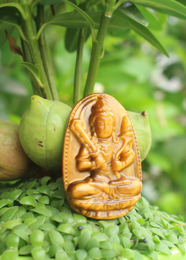 Mặt Dây chuyền Phật Hư Không Tạng Bồ Tát, cho tuổi Sửu, Mệnh Kim, Đá Mắt hổ, Cỡ to AKO2