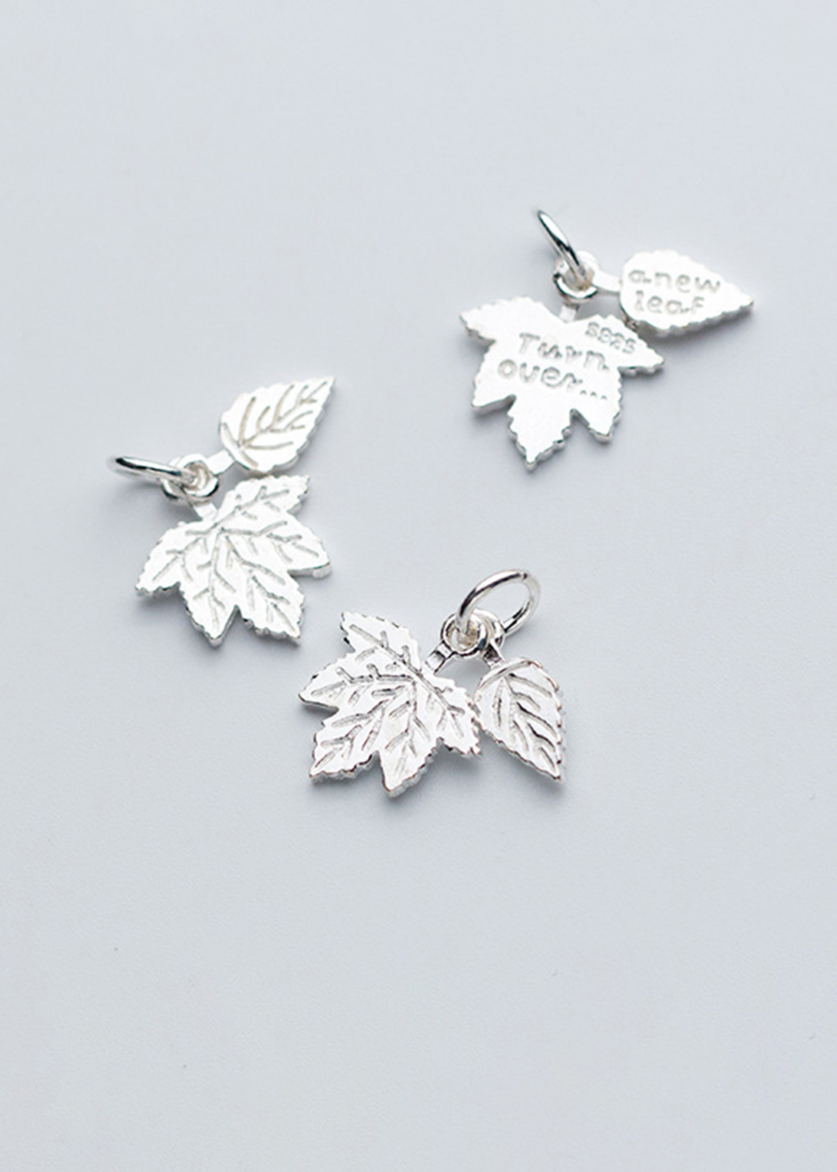Combo 2 cái charm bạc hình lá phong treo - Ngọc Quý Gemstones