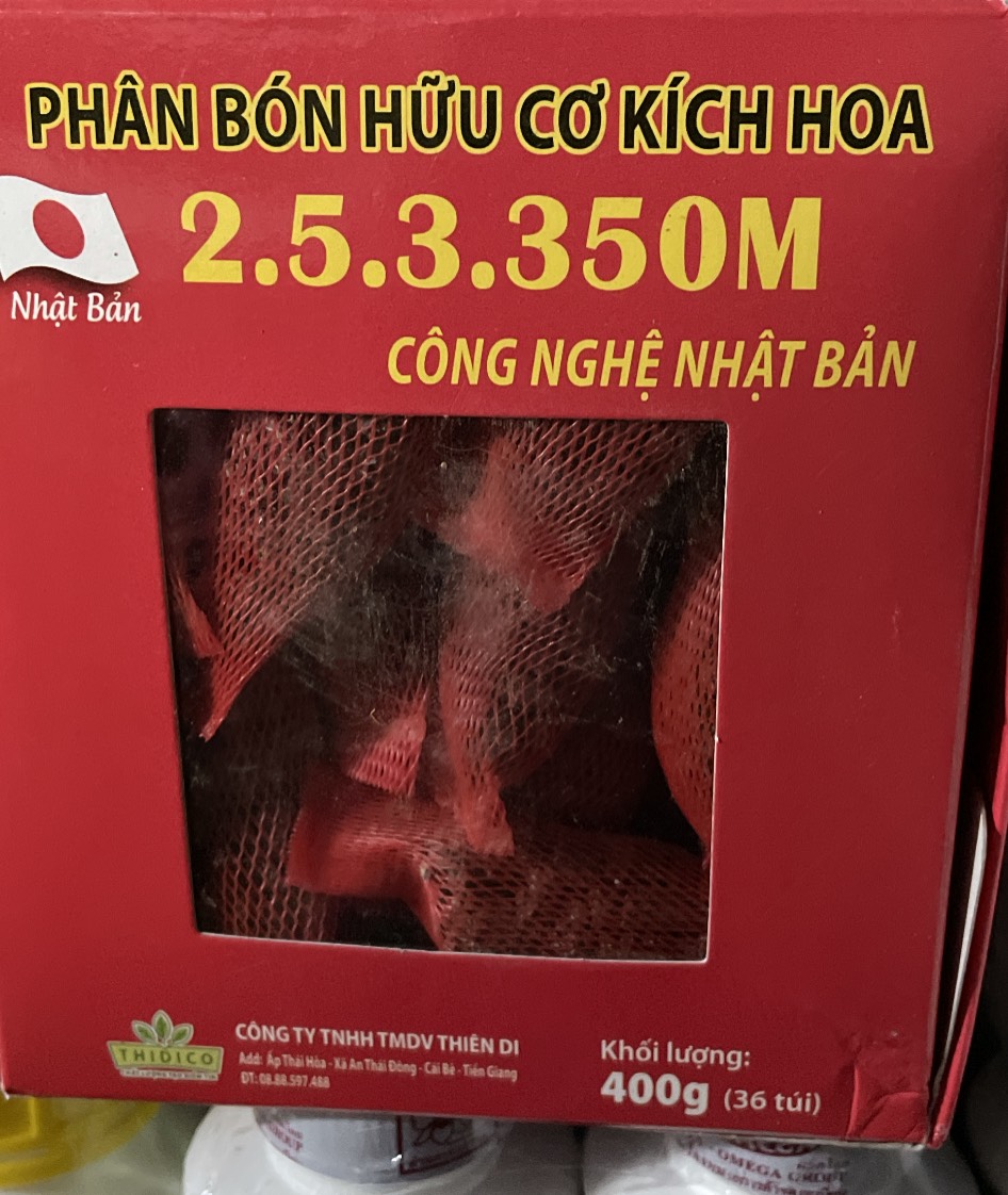 Phân bón 36 túi lưới hữu cơ kích hoa 2.5.3 -350 OM Nhật Bản