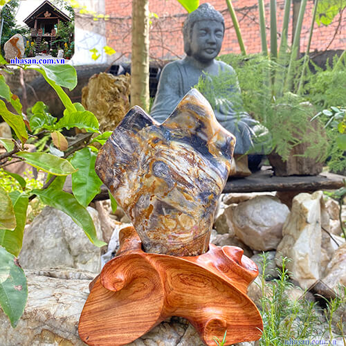 Đá Chalcedony thiên nhiên phong thủy giúp hấp thụ năng lượng xấu và tỏa ra năng lượng tốt DMN96 trọng lượng 2.9kg