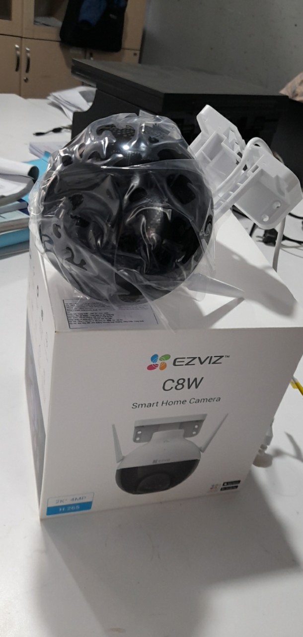 Camera Wifi Ezviz C8W 4MP-2K+, quay 360 độ ngoài trời chống nước, đàm thoại 02 chiều, có màu ban đêm, chip AI-Hàng Chính Hãng