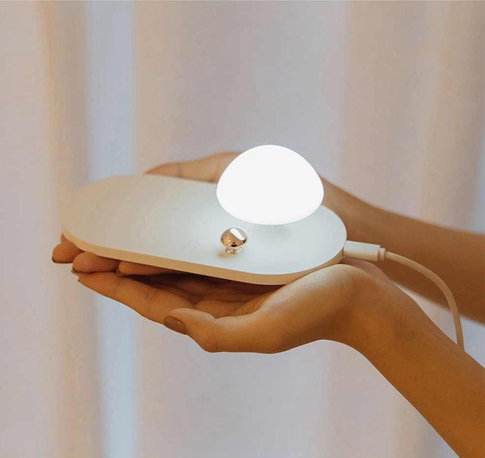 Đế sạc nhanh không dây kiểu cây nấm có đèn led cho điện thoại