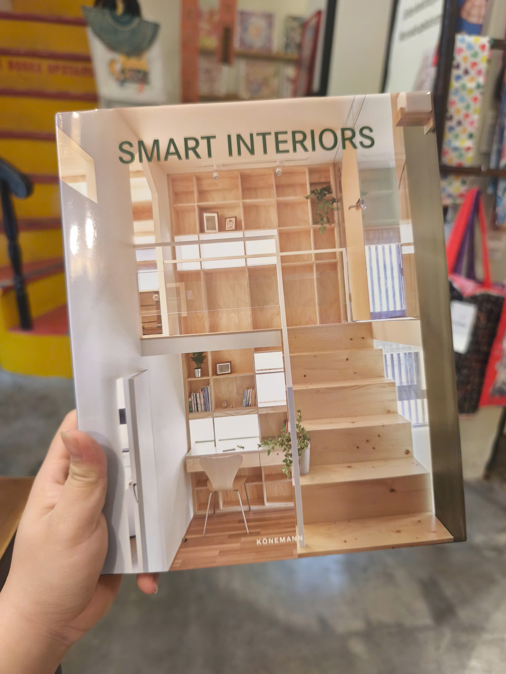 Sách - Smart Interiors | Architecture / Ngoại văn Nhập khẩu UK / Bìa cứng / Thiết kế Nội thất