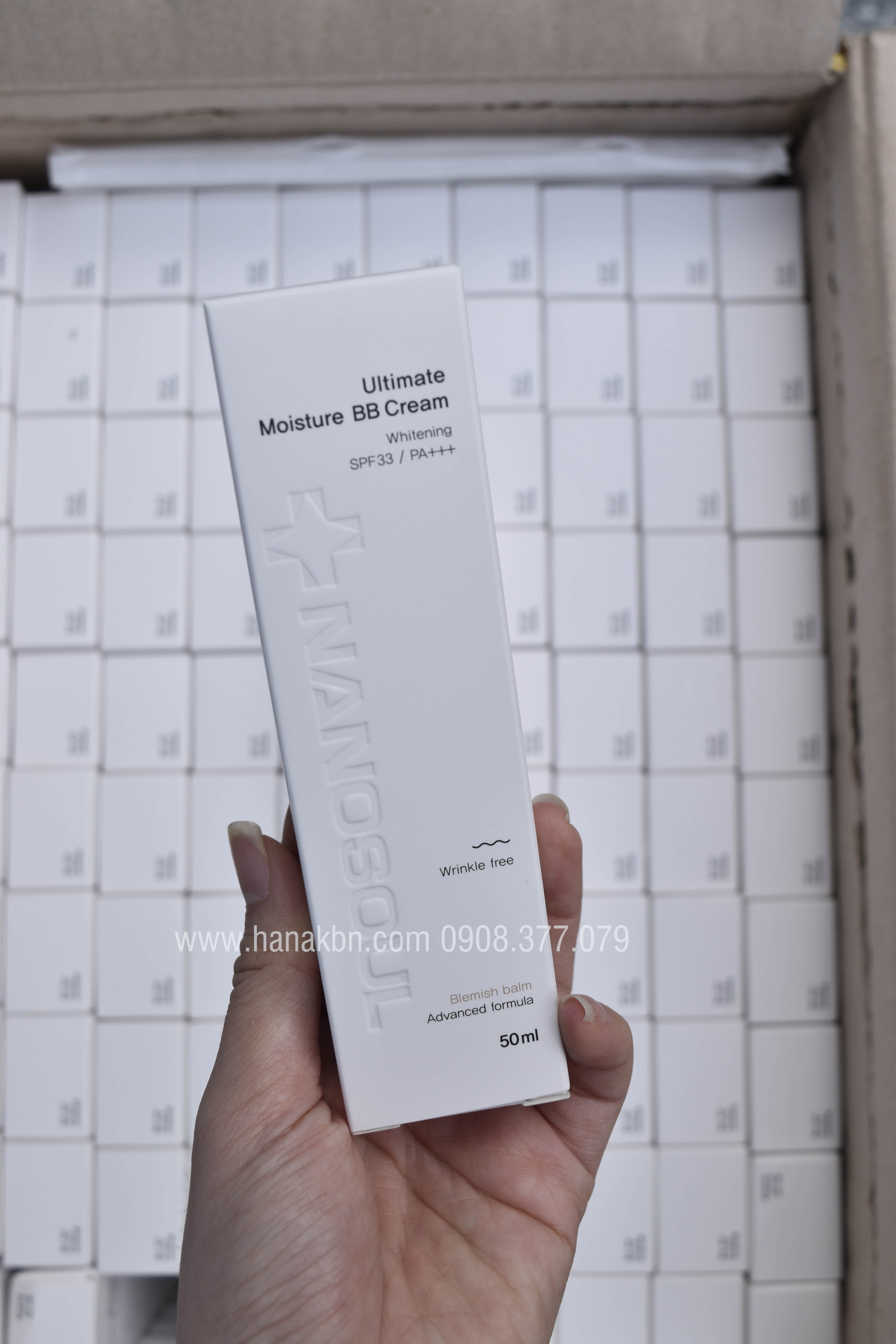 Kem Chống Nắng Dưỡng Trắng Ultimate Moisture BB Cream SPF 33 PA +++ (50ml) - Hàn Quốc (Hàng Chính Hãng)