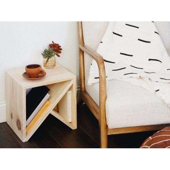 Kệ Tab Đầu Giường Hình Vuông Thanh Chéo Gỗ Thông Tự Nhiên