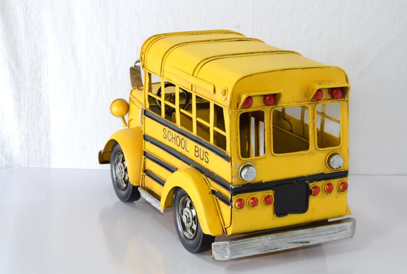 Mô hình xe buýt trường học/ Vintage Metal School Bus Handmade Decoration (0810E-1053)