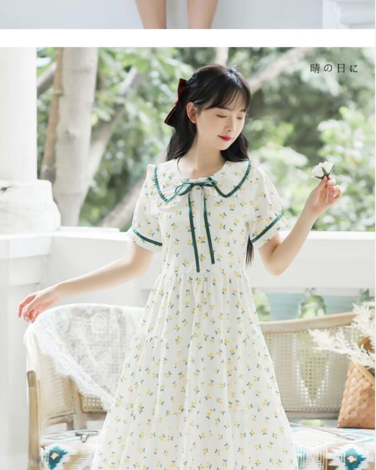 DONGSHOP Học sinh trung học ít tươi mát đầm 2023 mùa hè đại học gió một chữ hoa mảnh đầm hiển thị gầy thắt lưng váy nữ