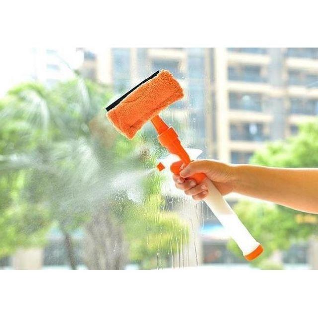 Lau kính cán ngắn kèm bình xịt nước 3in1