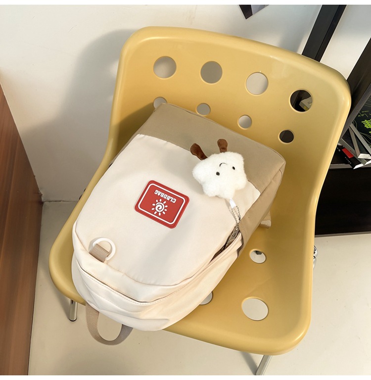 Balo thời trang phong cách dễ thương - BEE GEE BLTT9077